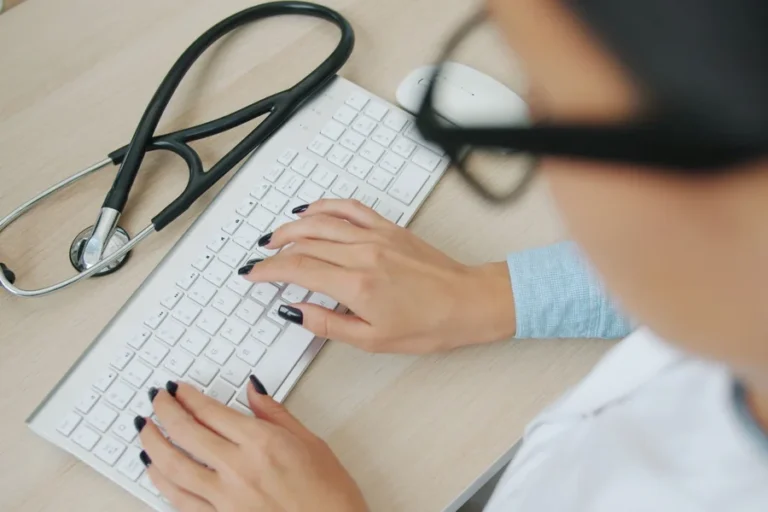 AI Transcription for Medical Notes: Risks and Safeguards
