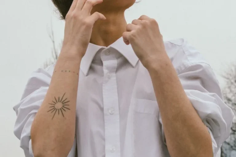 How to Style a White Button Down Shirt Casually