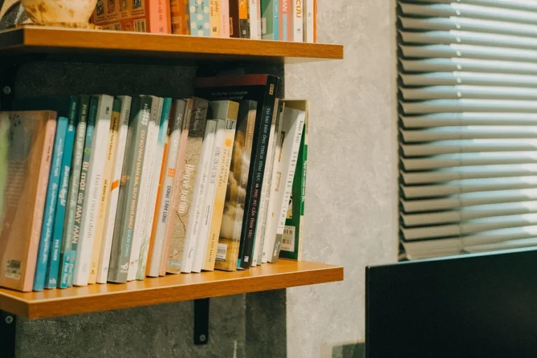 Wade Logan Cannice Bookcase: Specs, Safety and Buying Guide